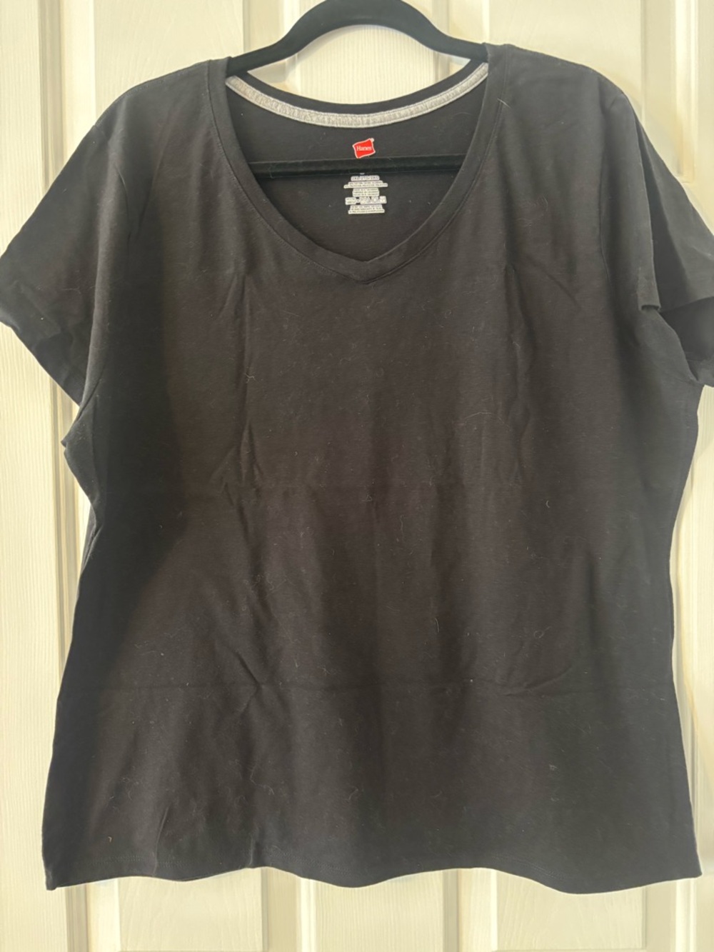 Hanes Women's Black V-Neck Short Sleeve Tee